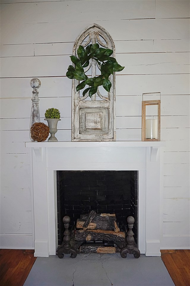 401 North Pearl Street Carthage, MS 39051 - Photo 6 of 33 Gorgeous Fireplace w/ Gas Logs