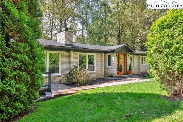 $689,000 | 668 Dogwood Road, Boone, NC 28607