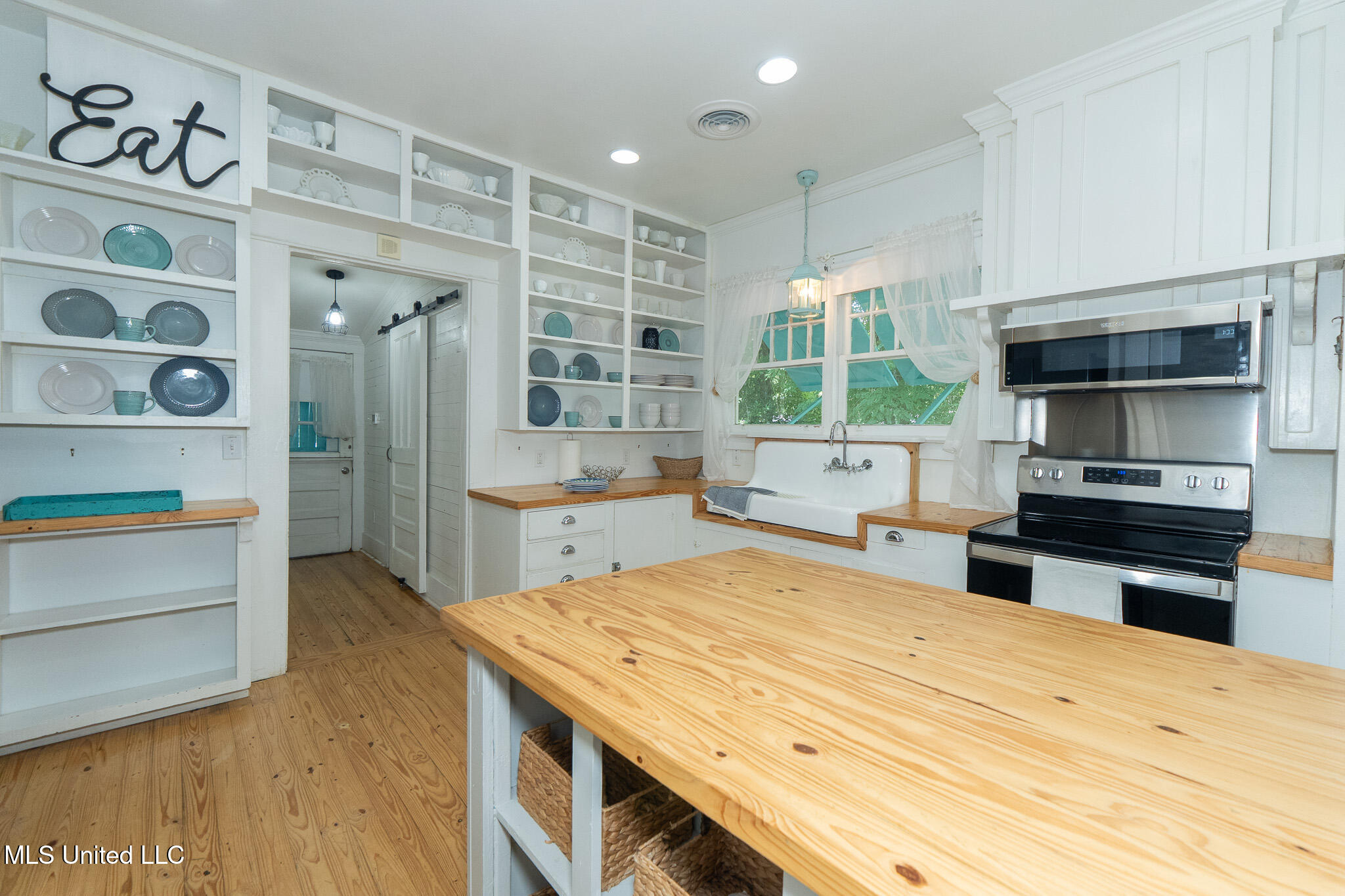 1085 Township Road Gulfport, MS 39507 - Photo 9 of 36 _DSC3714