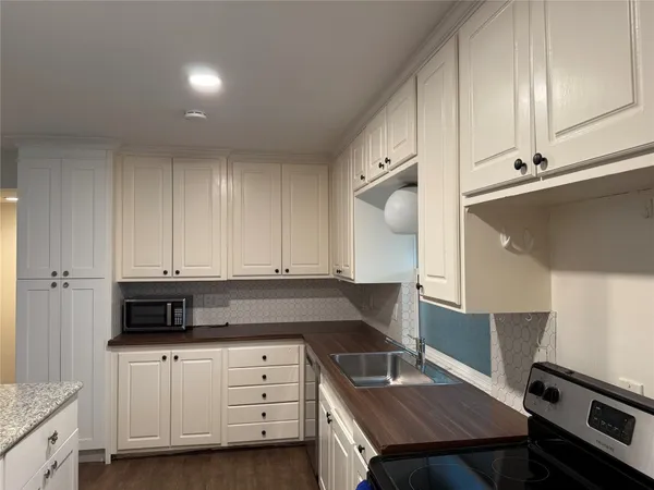 $1,850 | 6338 Crab Orchard Road, Houston, TX 77057