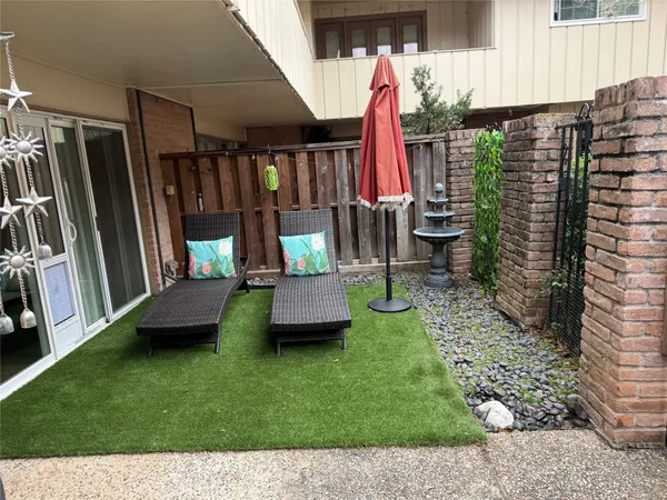 $1,850 | 6338 Crab Orchard Road, Houston, TX 77057