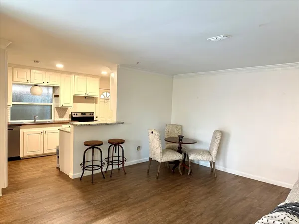 $1,850 | 6338 Crab Orchard Road, Houston, TX 77057