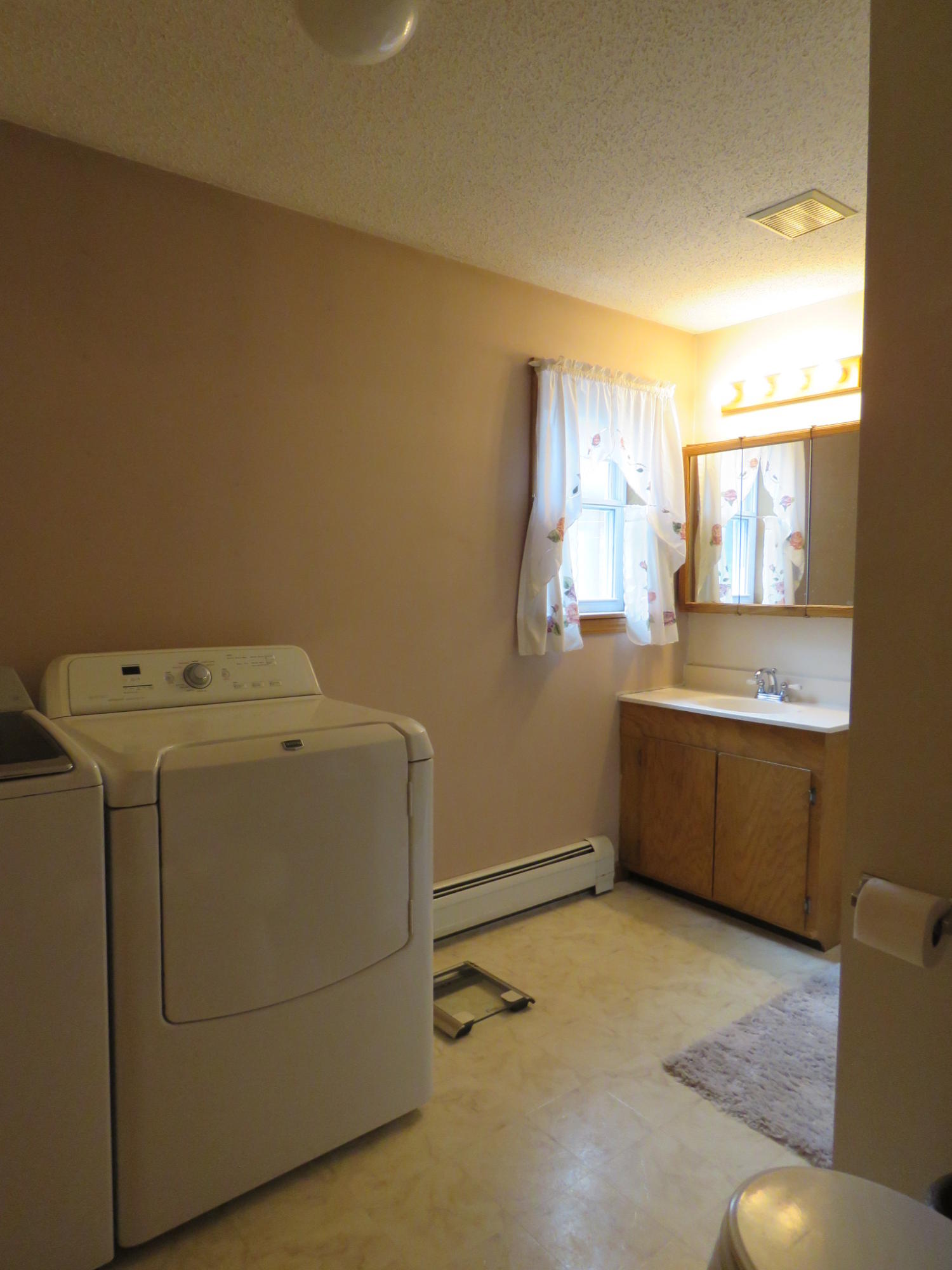 521 Airline Road Amherst, ME 04605 - Photo 25 of 33 25. Second Bathroom.
