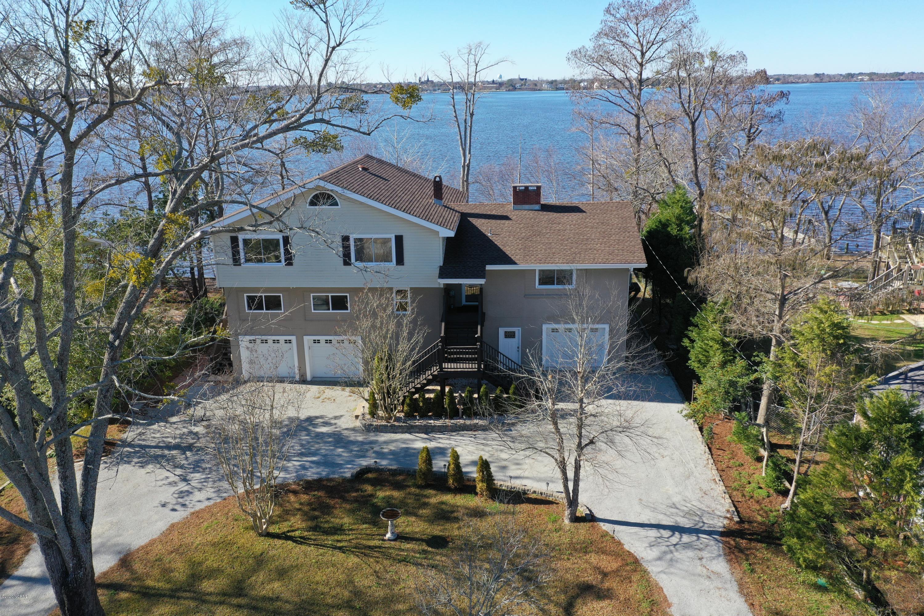 417 Riverside Drive New Bern, NC 28560 - Photo 1 of 93 417 Riverside Dr! Welcome Home!