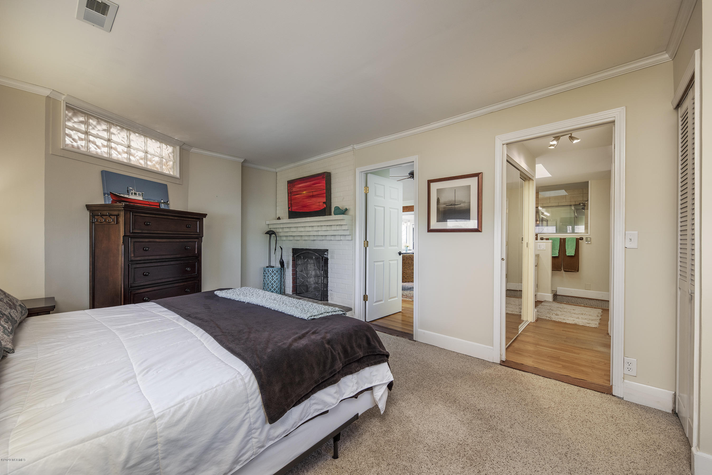 417 Riverside Drive New Bern, NC 28560 - Photo 11 of 93 Don't miss the beautiful fireplace