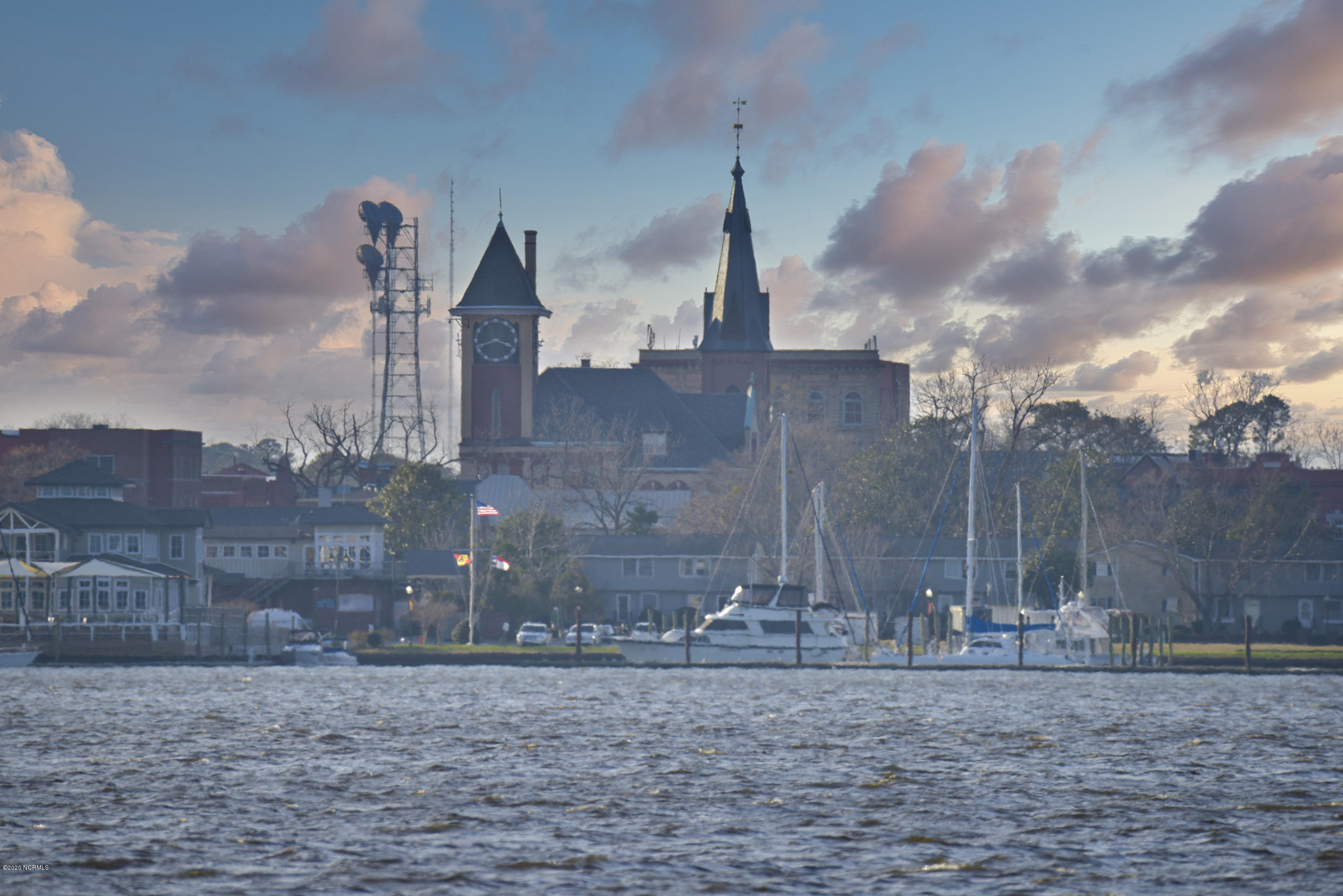 417 Riverside Drive New Bern, NC 28560 - Photo 49 of 93 Downtown New Bern