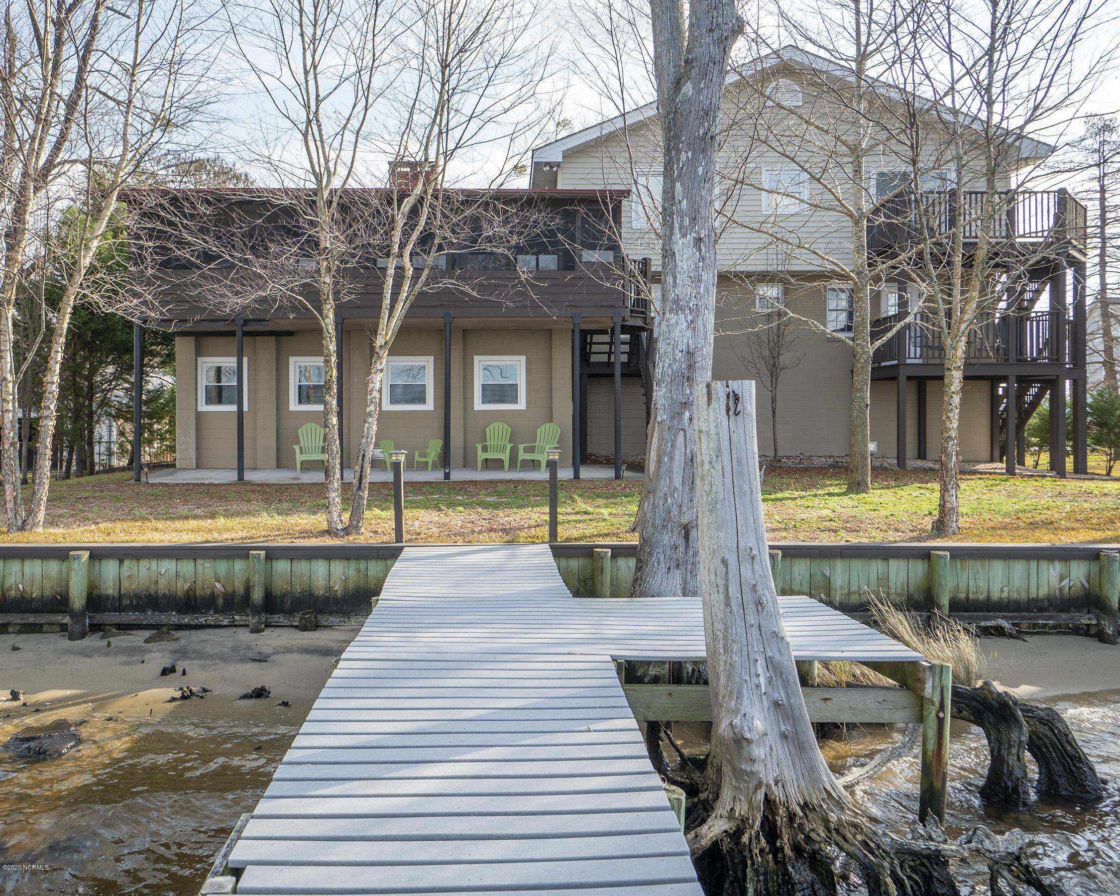 417 Riverside Drive New Bern, NC 28560 - Photo 64 of 93 End of Dock Facing Back of Home