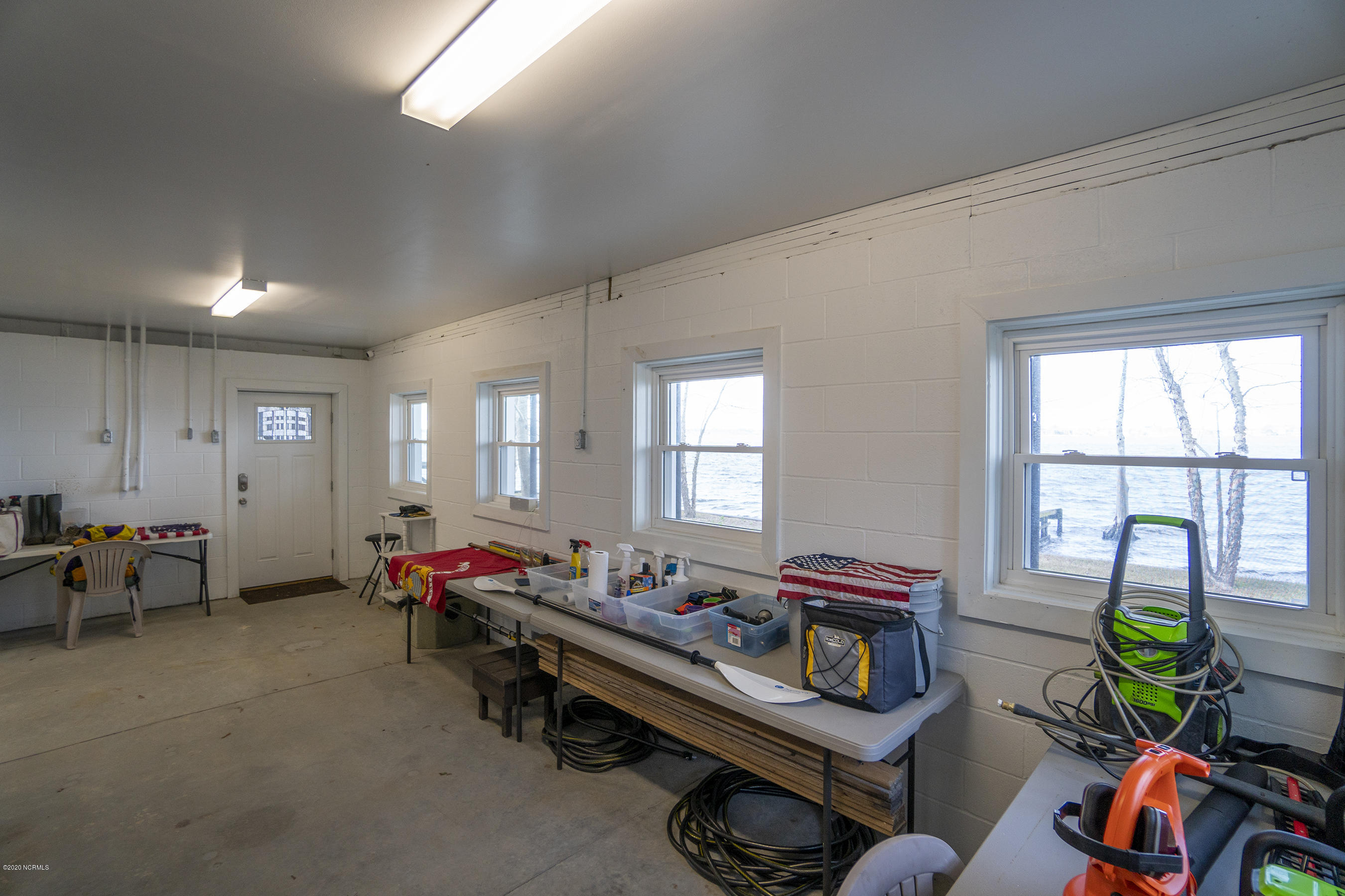417 Riverside Drive New Bern, NC 28560 - Photo 71 of 93 Workshop and River Views