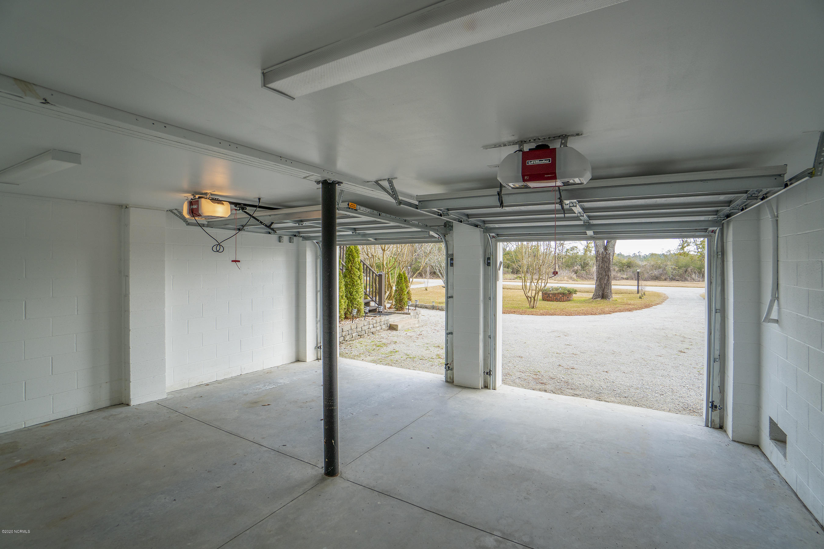 417 Riverside Drive New Bern, NC 28560 - Photo 75 of 93 Seperate 2 Car Garage