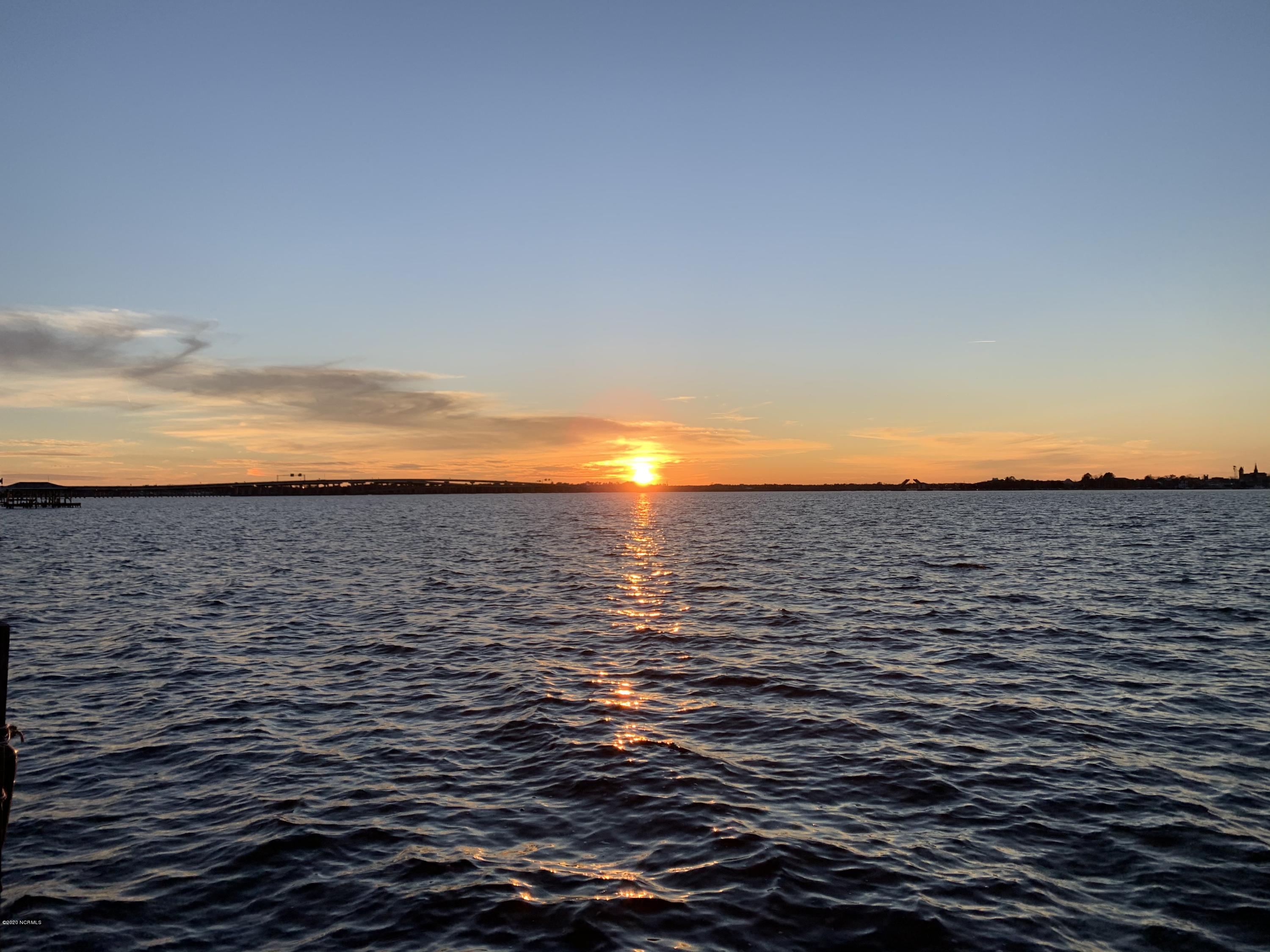 417 Riverside Drive New Bern, NC 28560 - Photo 92 of 93 Sunset over New Bern from Dock