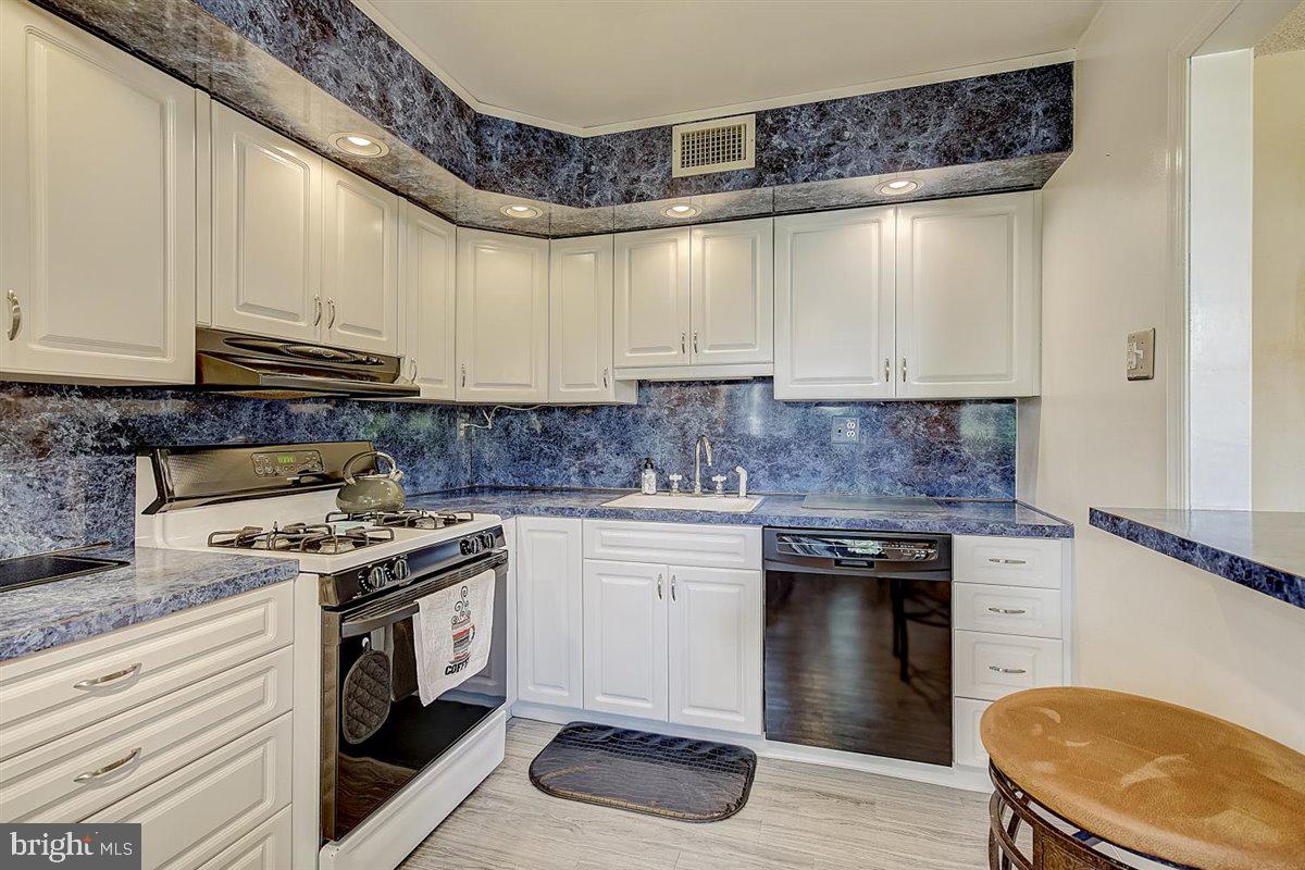 3241 Byberry Road Philadelphia, PA 19154 - Photo 15 of 34