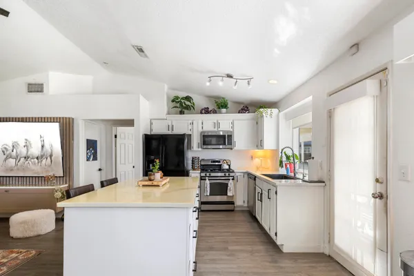 $485,000 | 30629 Camrose Drive, Cathedral City, CA 92234