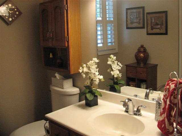 237 Mulberry Chesterfield, IN 46017 - Photo 18 of 30 Gallery Image 18