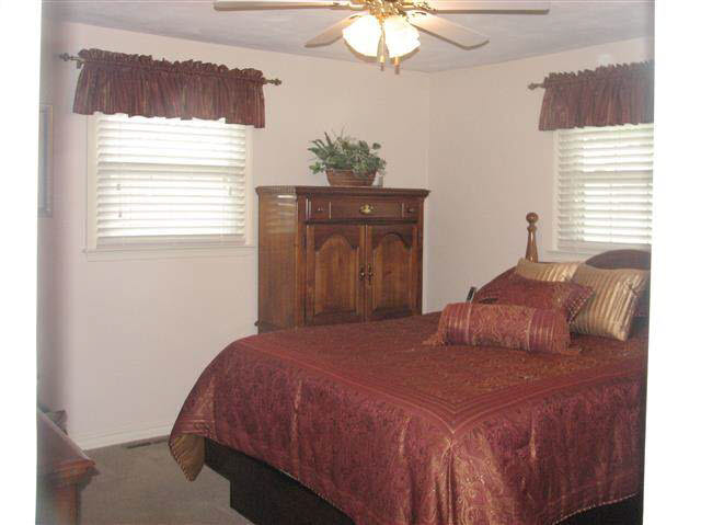 237 Mulberry Chesterfield, IN 46017 - Photo 19 of 30 Gallery Image 19