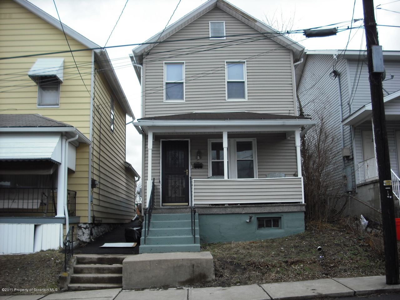 115 South Ridge Street Taylor, PA 18517 - Photo 1 of 13 Gallery Image 1