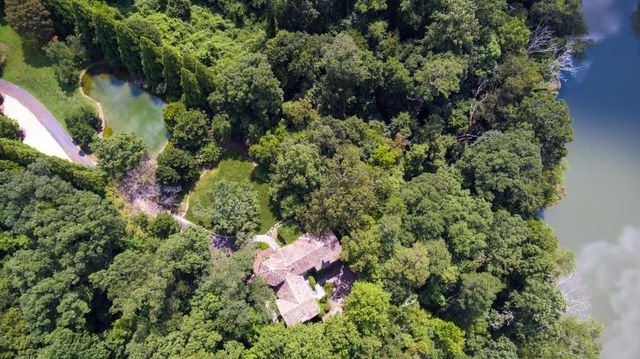 $8,250,000 | 2100 West Wesley Road Northwest, Atlanta, GA 30327