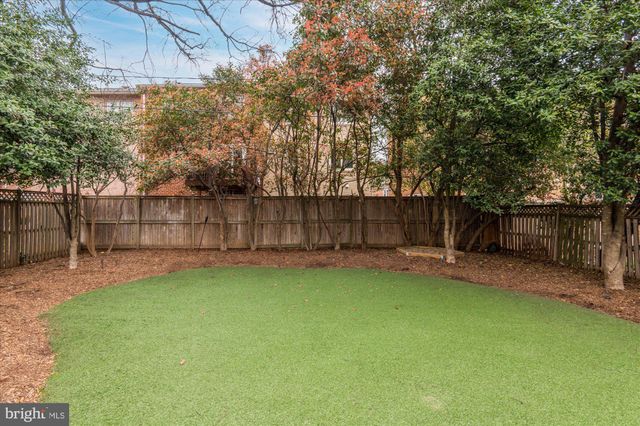 $2,075,000 | 15 West Oak Street, Alexandria, VA 22301