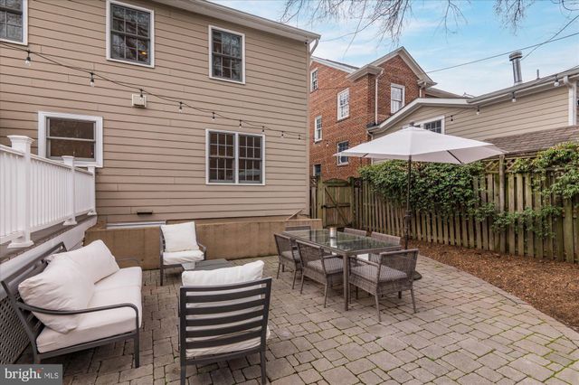 $2,075,000 | 15 West Oak Street, Alexandria, VA 22301