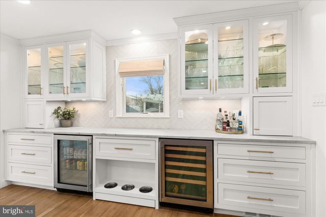 $2,075,000 | 15 West Oak Street, Alexandria, VA 22301