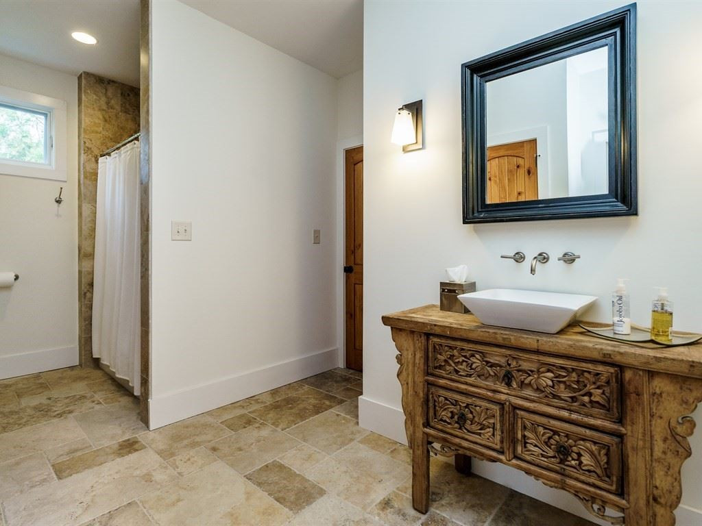 801 Rosemont Avenue Raleigh, NC 27607 - Photo 11 of 25 Elegant Master Bath