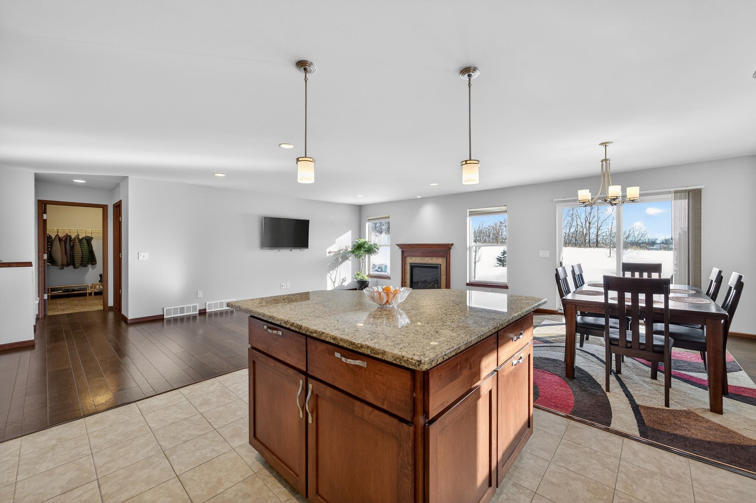 5 Rustling Birch Road Verona, WI 53593 - Photo 9 of 41