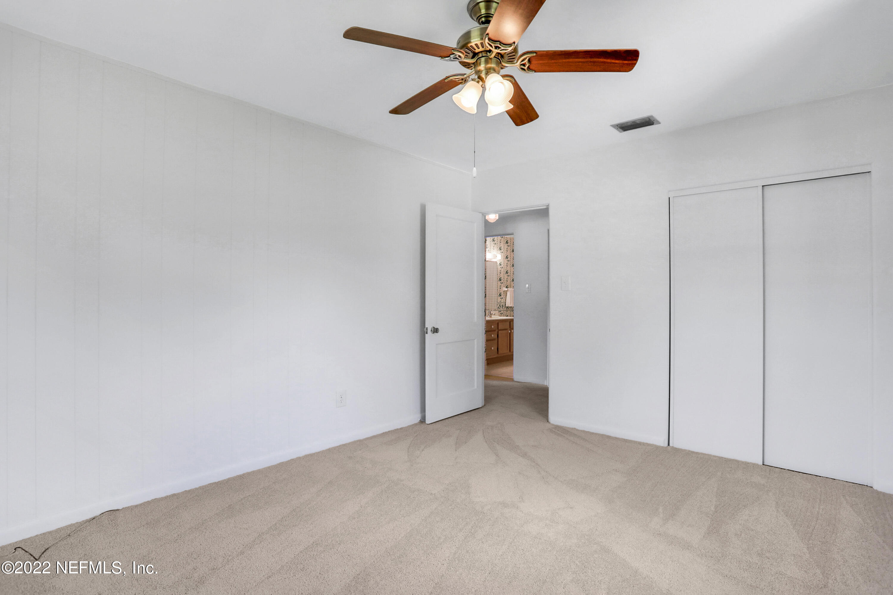 2506 Community Road Jacksonville, FL 32207 - Photo 20 of 36 Third bedroom