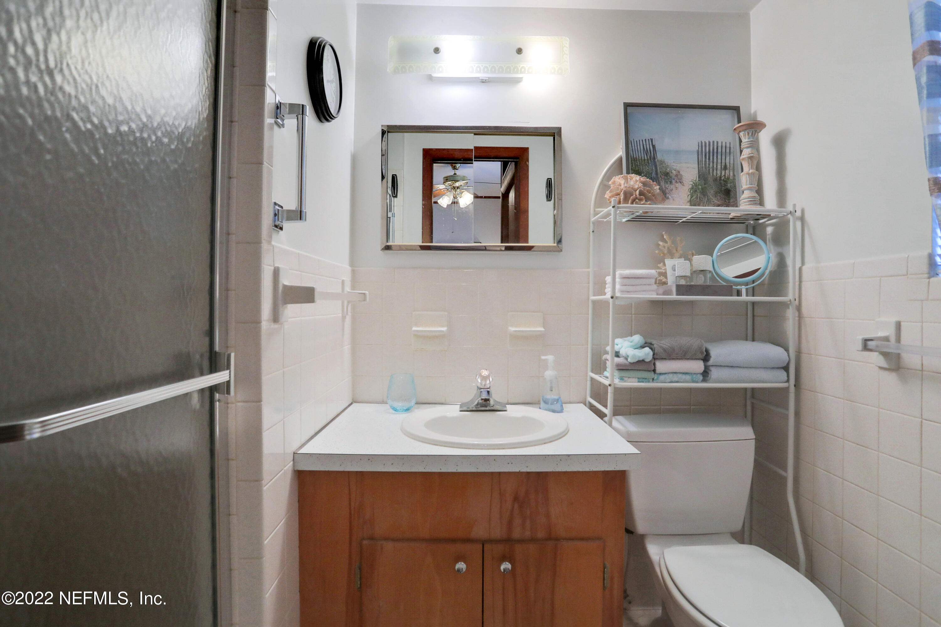 2506 Community Road Jacksonville, FL 32207 - Photo 23 of 36 Secondary Bath
