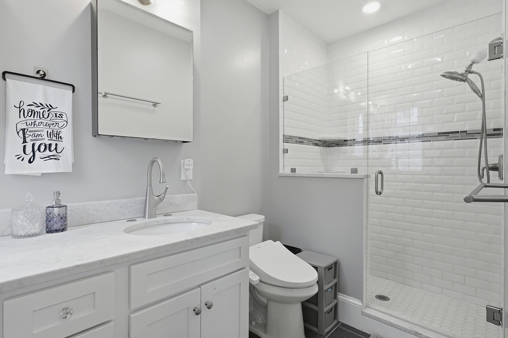 81 Chestnut Street, Unit 81 Andover, MA 01810 - Photo 12 of 28