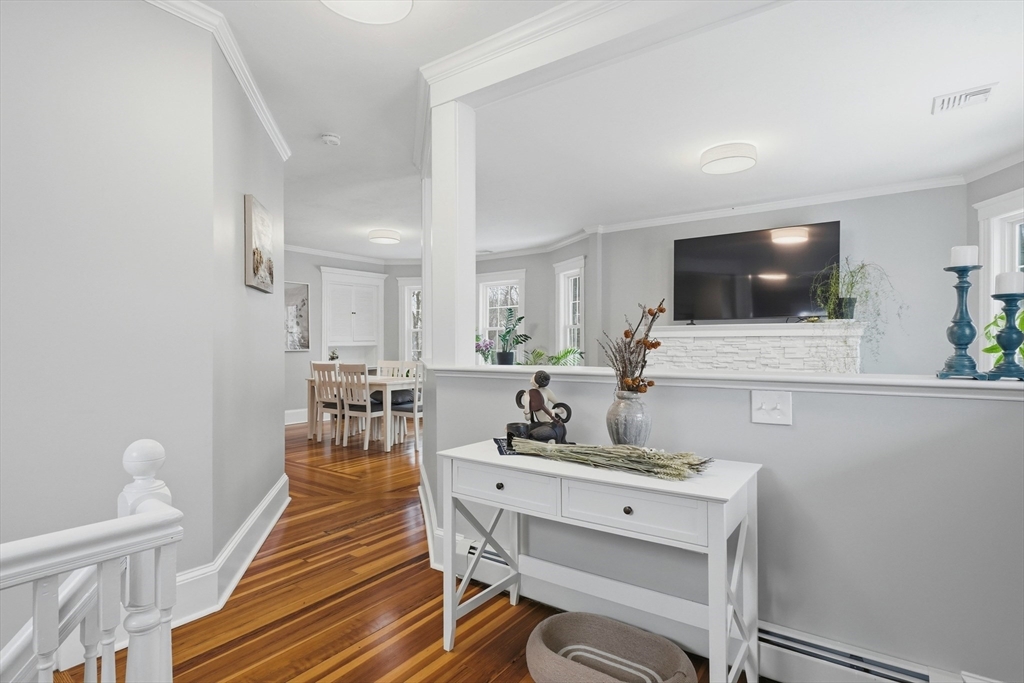 81 Chestnut Street, Unit 81 Andover, MA 01810 - Photo 4 of 28