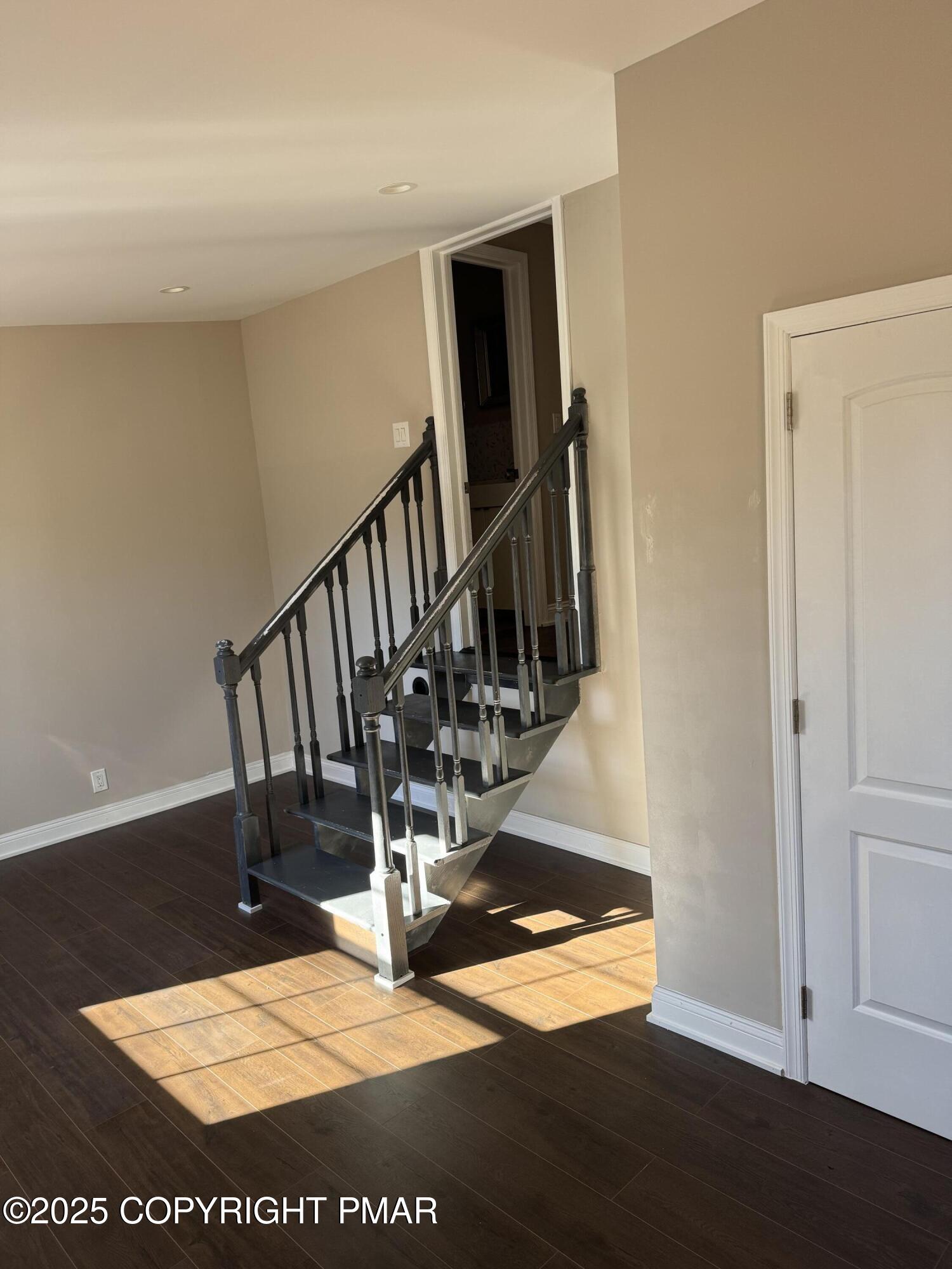 867 Underwood Road West East Stroudsburg, PA 18302 - Photo 19 of 36 a view of entryway