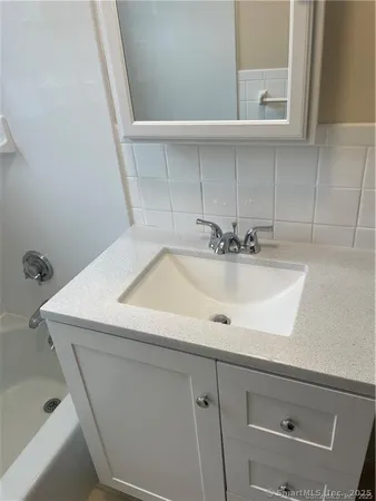 $1,950 | 7 Grandview Drive, Unit 31A, Farmington, CT 06032