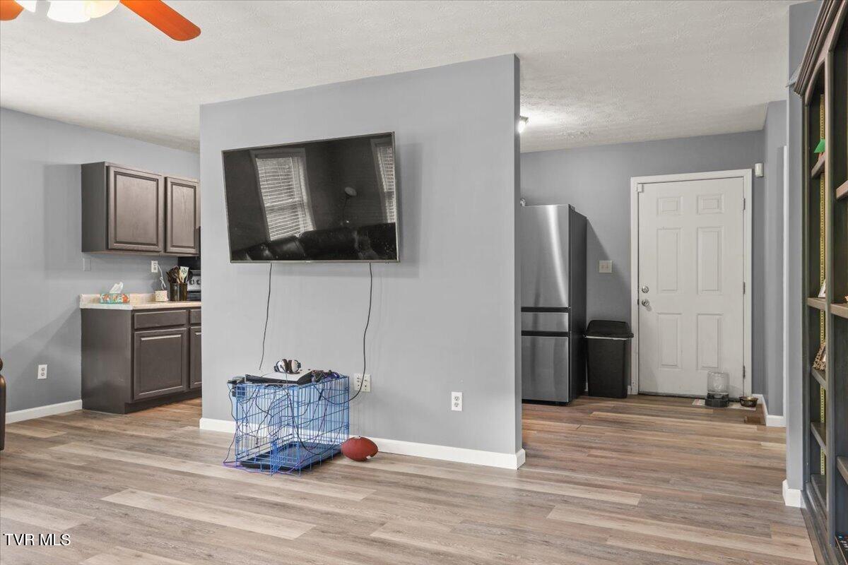 809 Ragan Road Trade, TN 37691 - Photo 6 of 42 06-IMG_7663