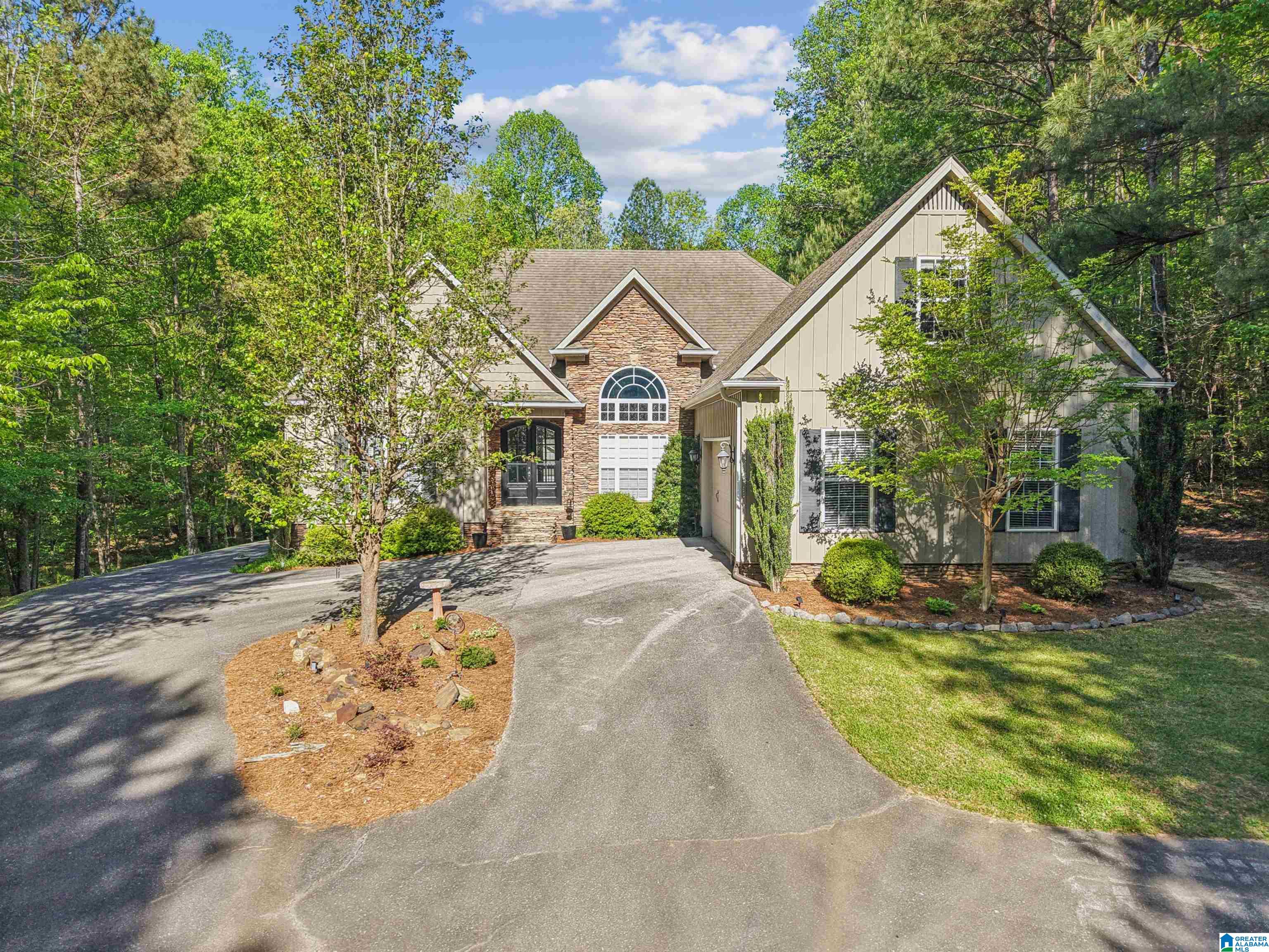 910 Twin Blf Drive Springville, AL 35146 - Photo 4 of 50