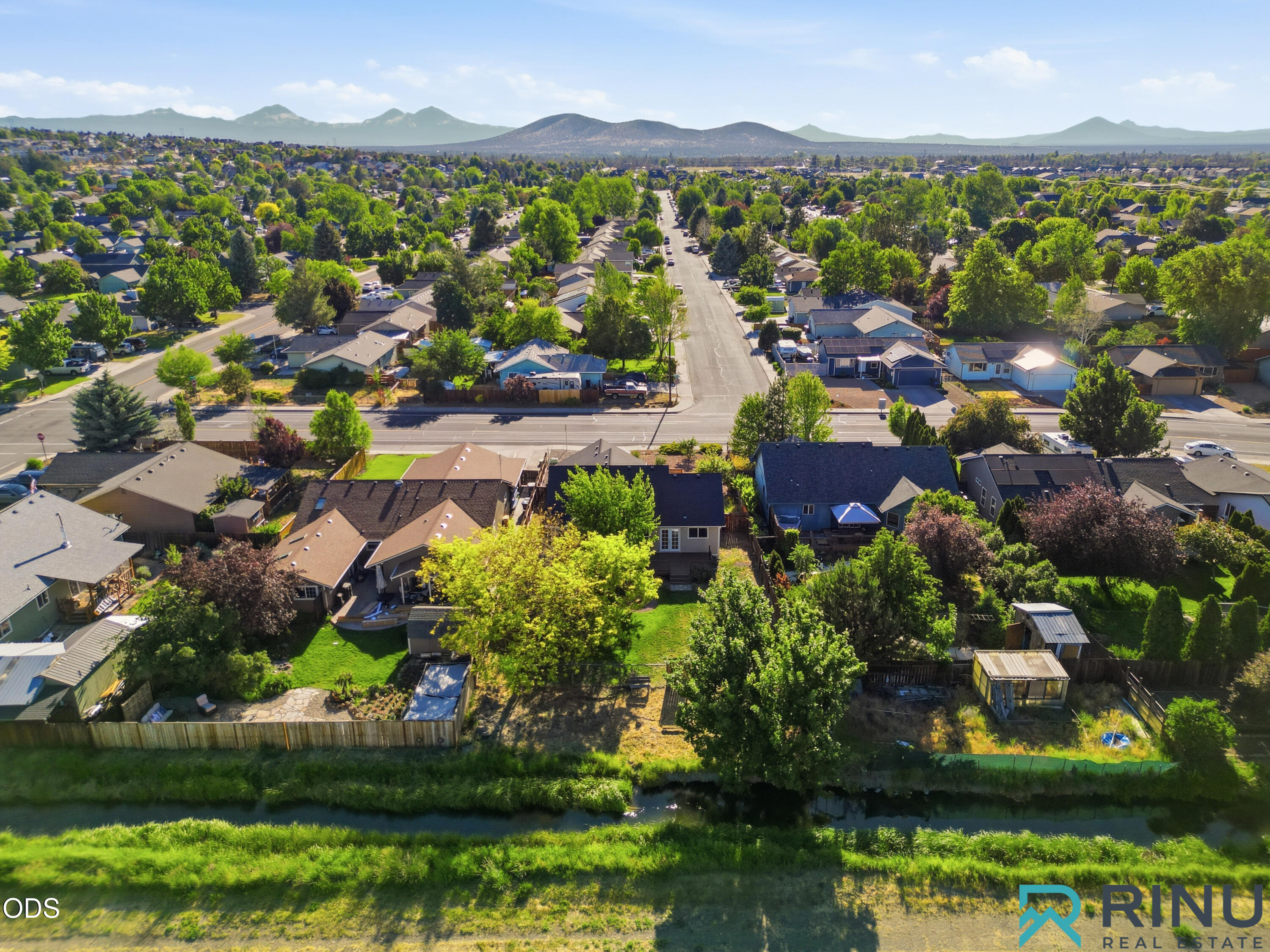 1810 Southwest 27th Street Redmond, OR 97756 - Photo 47 of 53