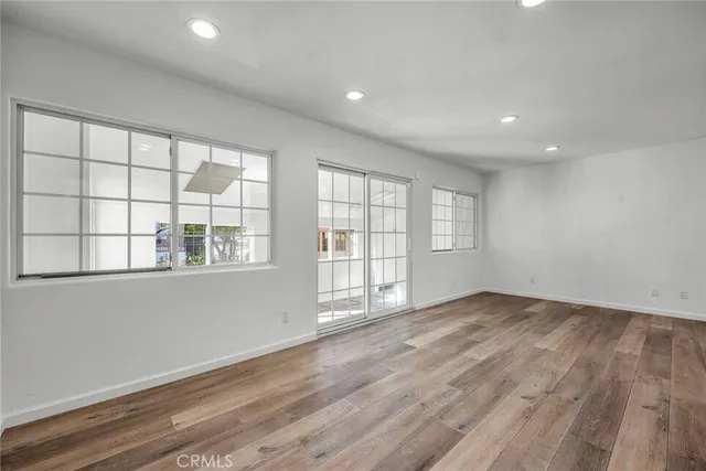 $5,299 | 6119 Tampa Avenue, Tarzana, CA 91335