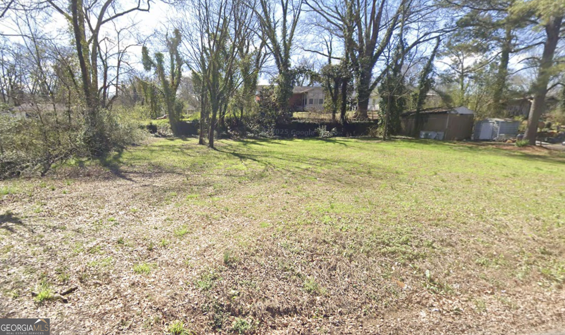 408 East 18th Street Rome, GA 30161 - Photo 3 of 5 a view of a yard with a house