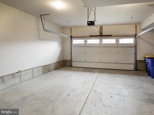 a view of a garage