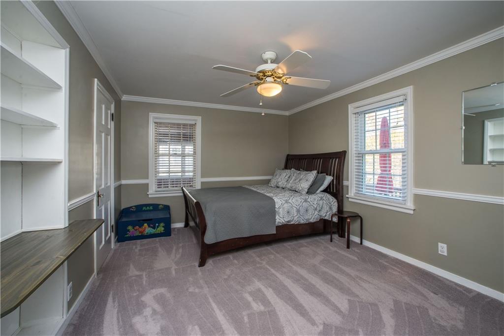 351 Hawthorne Road Pittsburgh, PA 15209 - Photo 13 of 21 Gallery Image 13