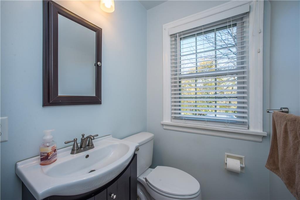 351 Hawthorne Road Pittsburgh, PA 15209 - Photo 15 of 21 Gallery Image 15