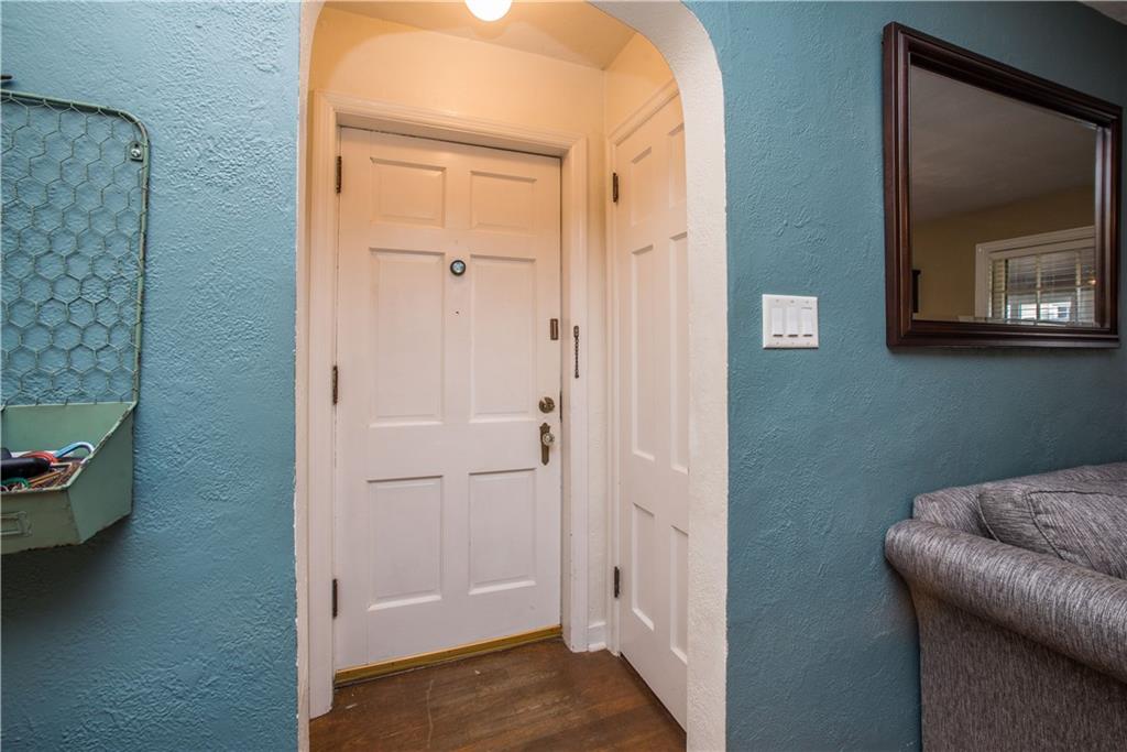 351 Hawthorne Road Pittsburgh, PA 15209 - Photo 3 of 21 Gallery Image 3