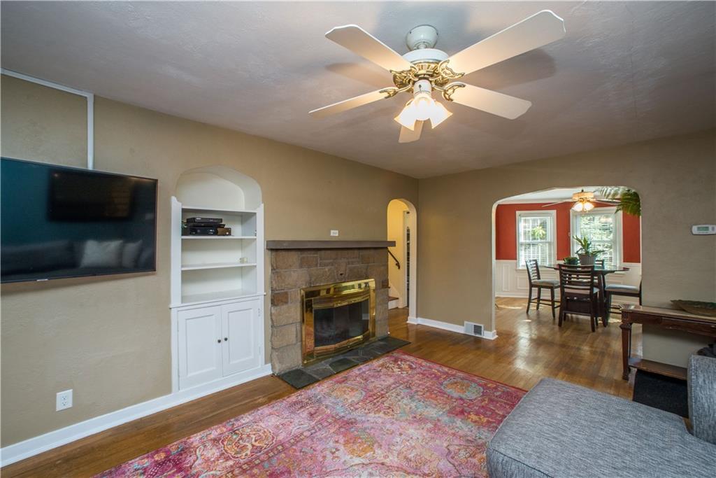 351 Hawthorne Road Pittsburgh, PA 15209 - Photo 5 of 21 Gallery Image 5