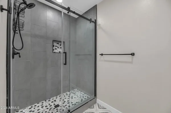 $3,250 | 325 East Mitchell Drive, Phoenix, AZ 85012