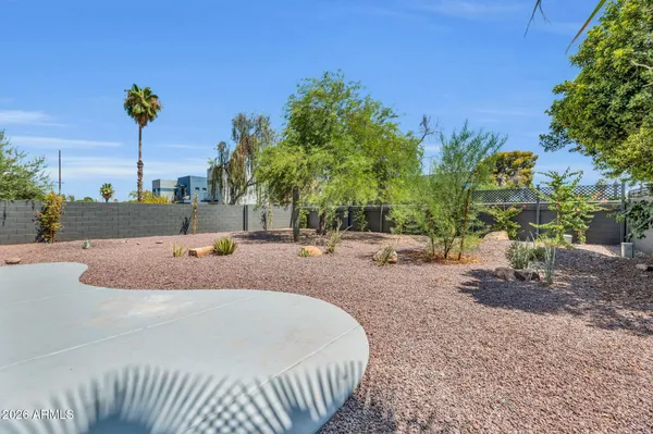 $3,250 | 325 East Mitchell Drive, Phoenix, AZ 85012