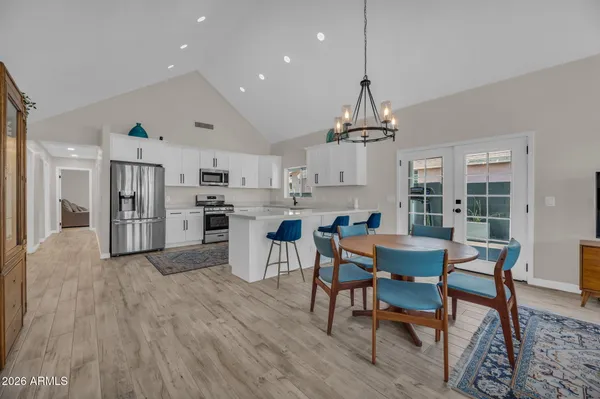 $3,250 | 325 East Mitchell Drive, Phoenix, AZ 85012