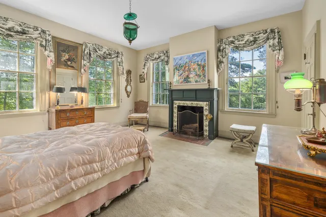 $1,600,000 | 10 Bischoff Lane, Hartland, VT 05048