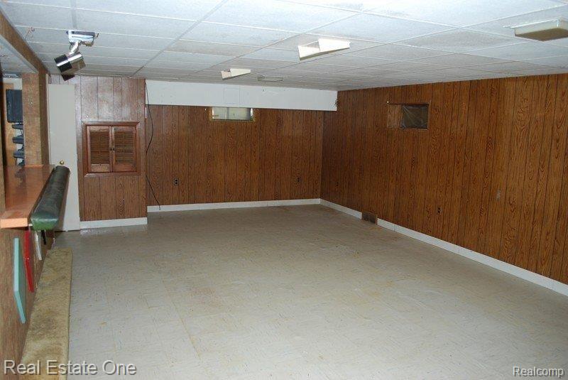 13753 Toepfer Road Warren, MI 48089 - Photo 22 of 25 Finished Basement