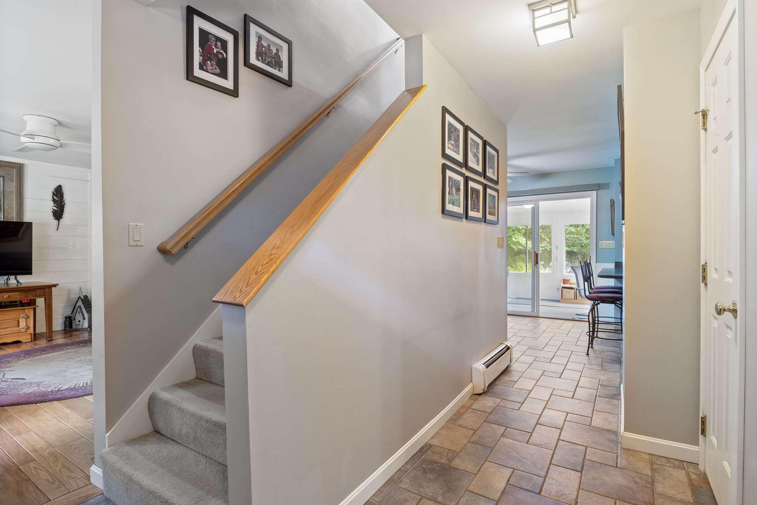 21 North Village Road York, ME 03902 - Photo 15 of 35 Stairwell