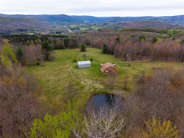 $289,900 | 806 Sunset Trail, Franklin, NY 13775