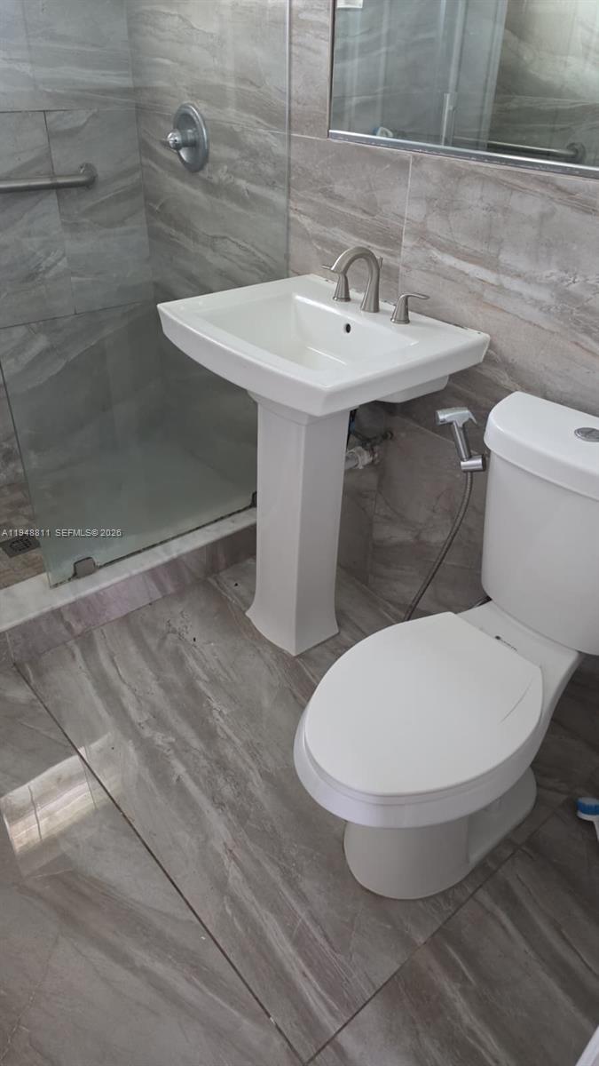 2990 Northwest 28th Street Miami, FL 33142 - Photo 8 of 9