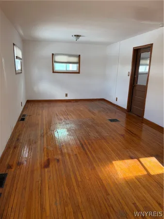 $1,500 | 188 Norwalk Avenue, Unit 1, Buffalo, NY 14216